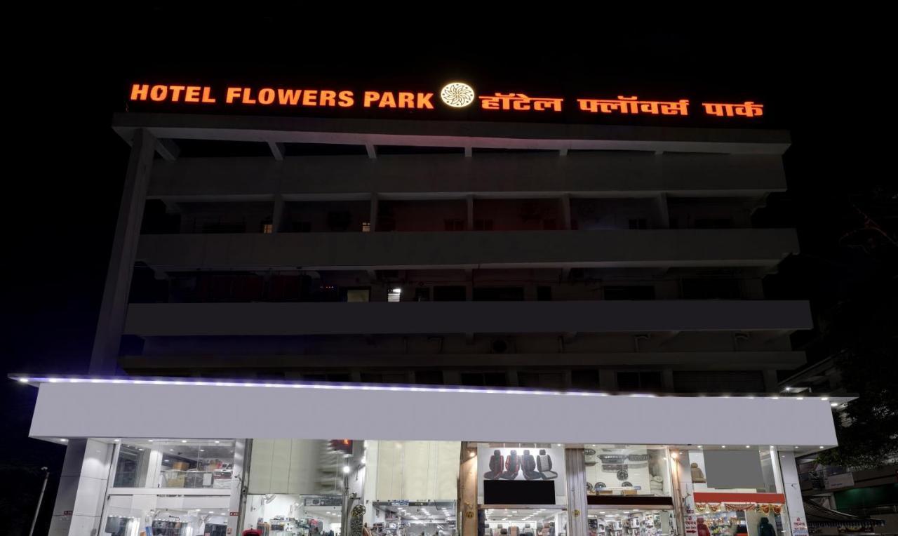 Itsy Hotels Flowers Park Nashik Buitenkant foto