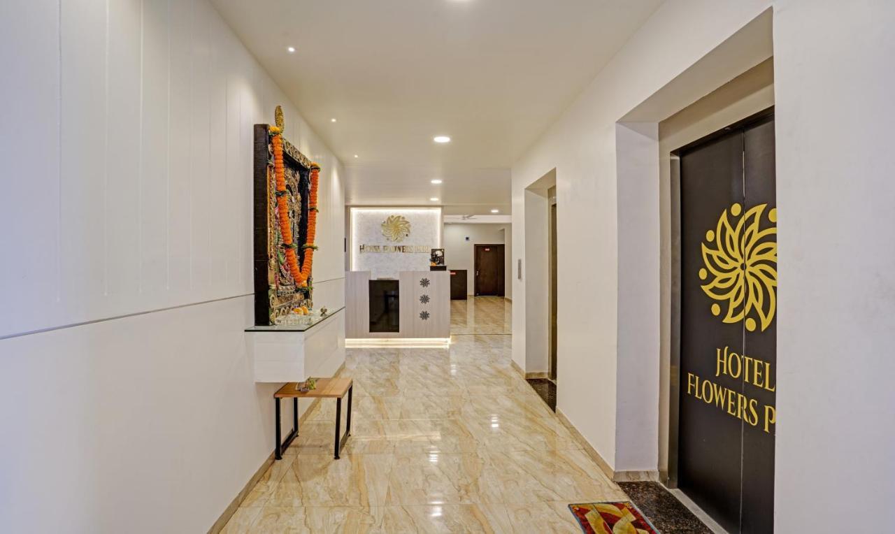 Itsy Hotels Flowers Park Nashik Buitenkant foto